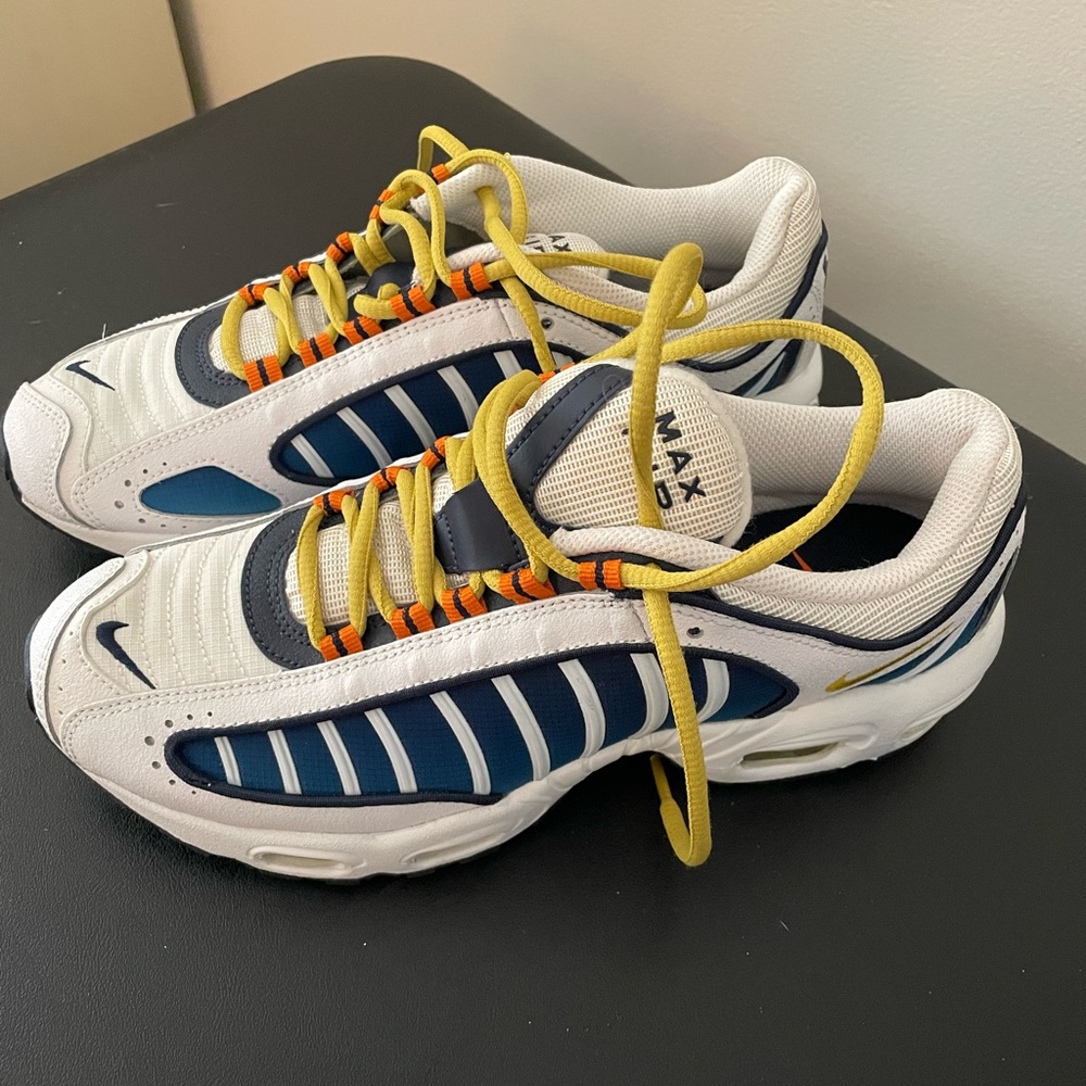 Women's Air Max Tailwind